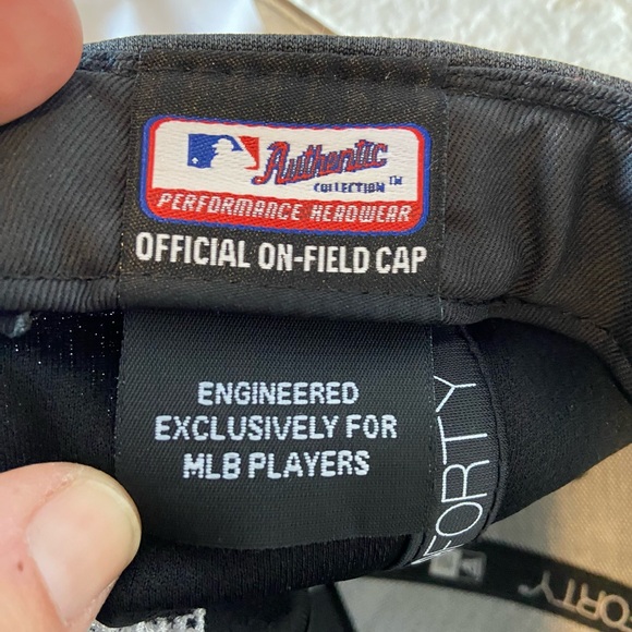 New Era 9Forty 2022 World Series League Champs Philadelphia Phillies Cap-NEW - Picture 9 of 9